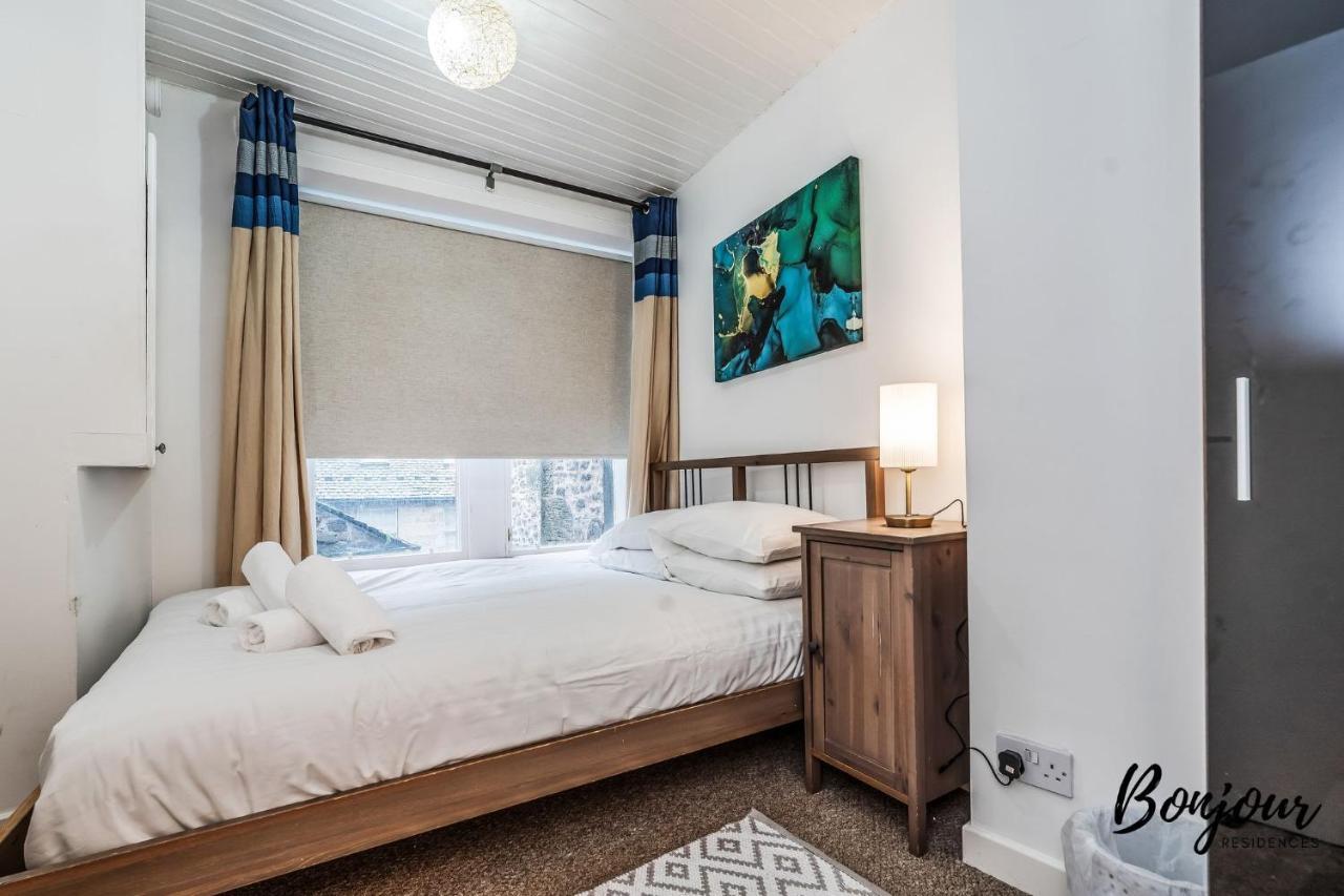 Cosy Grassmarket 2Br-1Ba - Newly Decorated! By Bonjour Residences Единбург Екстериор снимка