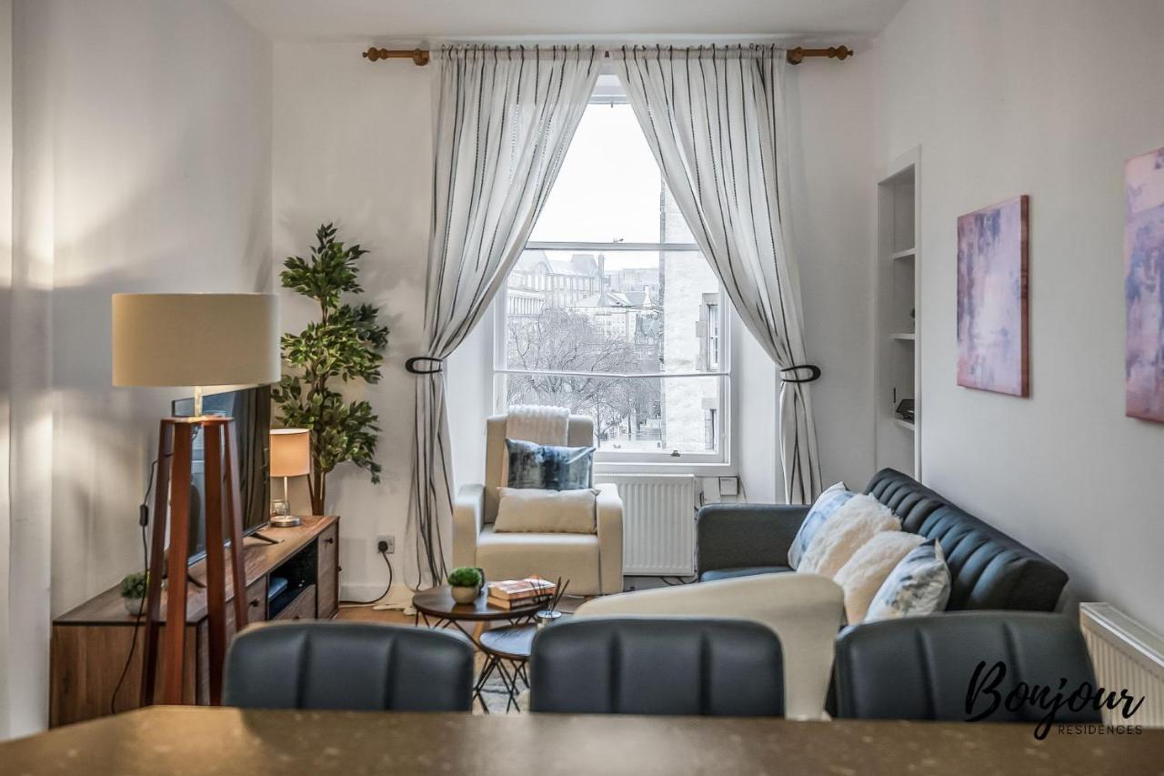 Cosy Grassmarket 2Br-1Ba - Newly Decorated! By Bonjour Residences Единбург Екстериор снимка
