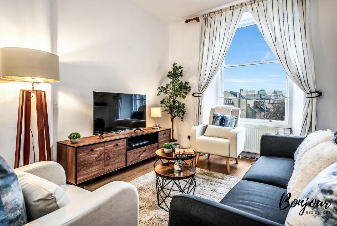 Cosy Grassmarket 2Br-1Ba - Newly Decorated! By Bonjour Residences Единбург Екстериор снимка
