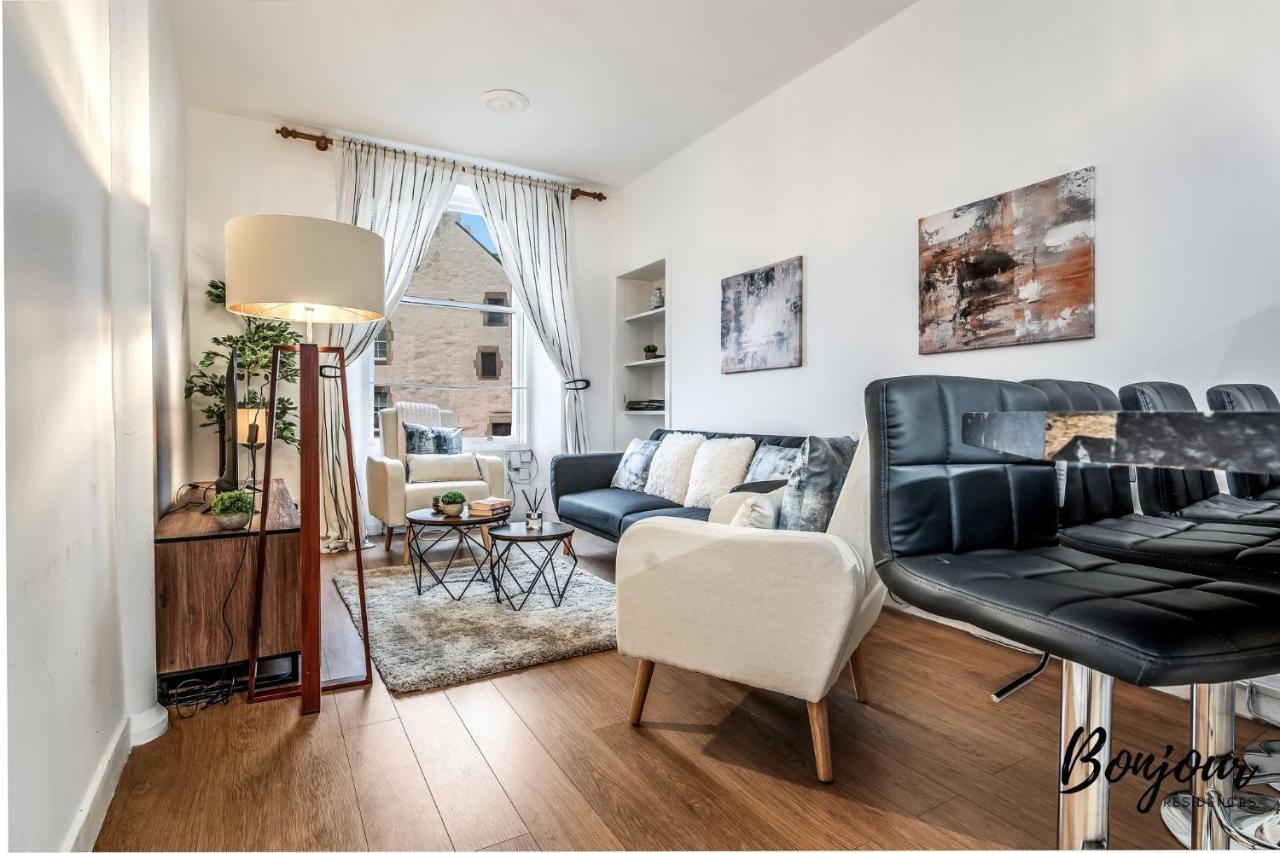 Cosy Grassmarket 2Br-1Ba - Newly Decorated! By Bonjour Residences Единбург Екстериор снимка